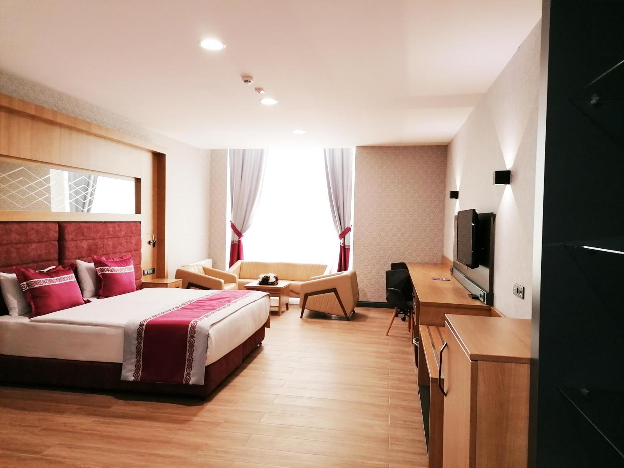 Lavanta Tepesi Hotel Ve Spor Tesisleri 부르두르 외부 사진