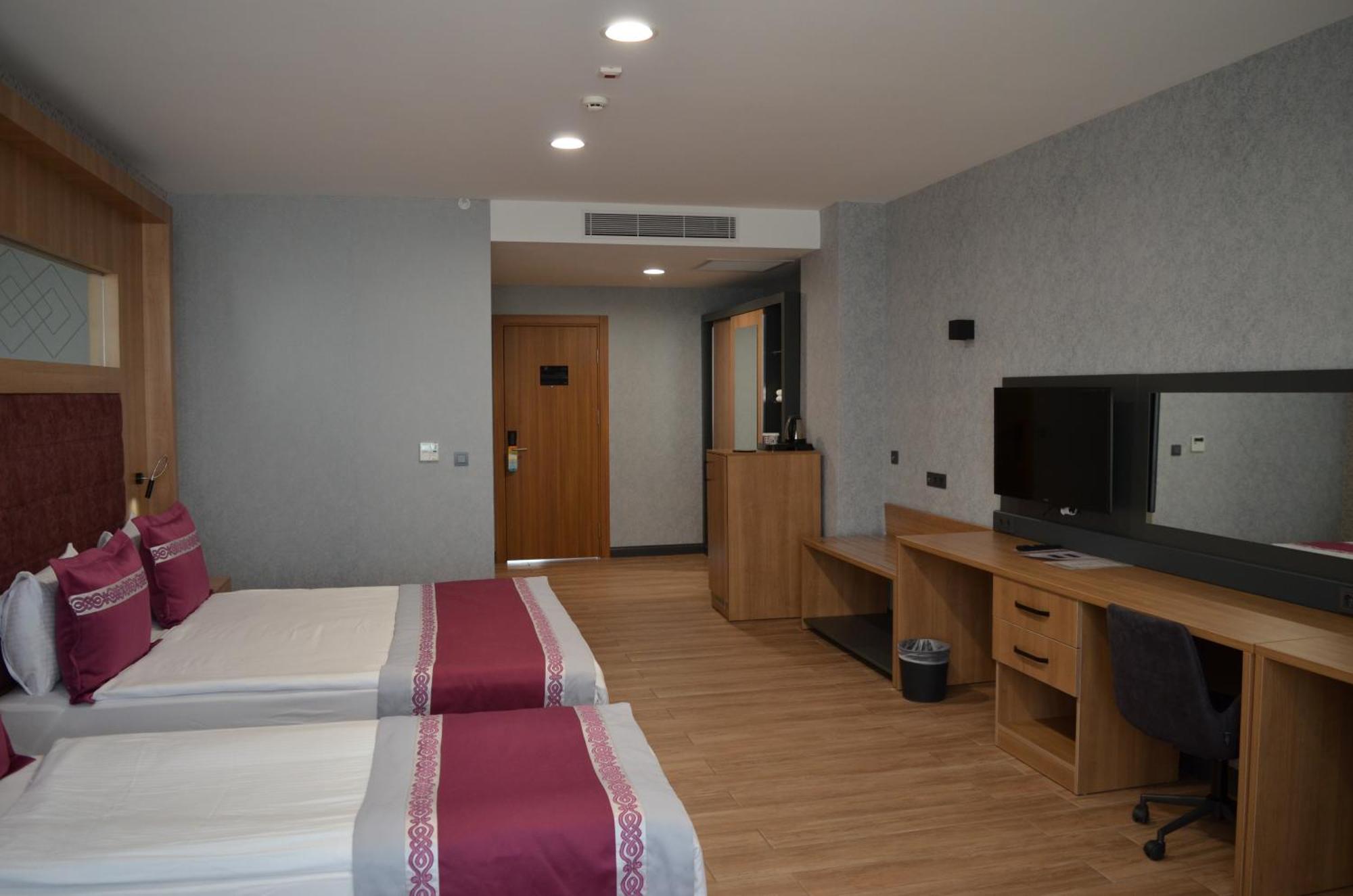 Lavanta Tepesi Hotel Ve Spor Tesisleri 부르두르 외부 사진